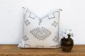 24" Fez Sundial Moroccan Silk Pillow