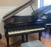 Steinway M Baby Grand Piano Ebony Satin