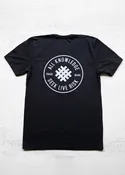 AK Core Mesh Offset Badge T-Shirt – Black