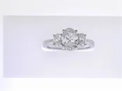 14k White Gold 1.48ct 3 Stone Oval Engagment Ring