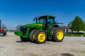 2025 John-Deere 8R 310