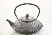 Cast Iron Teapot 42 oz, Xilin Black
