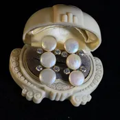 18k Yellow Gold Pearl and Diamond Laura Munder Clip On Earrings