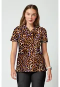 Achieve CK00010 Women's 2 Pocket Print Scrub Top Leopard Queen