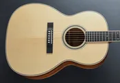 000-40 Mahogany w/Moon Spruce '23