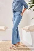 Audrey Hugging Leg Boundless Stretch Denim