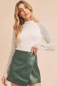 894AK Suri Top: White