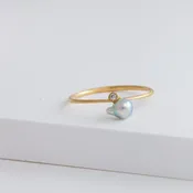 Baby Akoya pearl single pearl diamond ring