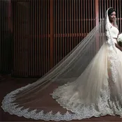 118" Long 102" Wide One-Layer Cathedral Mantilla Wedding Veil Lace Edge Polyester Bridal Veil with Metal Comb