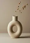 The Horizon Vase — Brendle Rentals