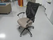 Allseating Vinyl Task Chair – Beige