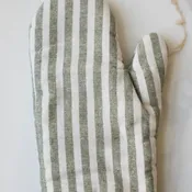 Stripe Oven Mitt — Chandler's Kitchens