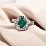 Amara | 14K White Gold | Emerald and Natural Diamond | Ring
