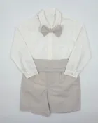 Alex Off-White & Sand Shorts Outfit