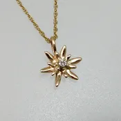 Edelweiss Pendant Small with Diamond
