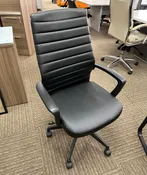 ARTE EXECUTIVE CHAIR