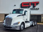2025 KENWORTH T680