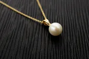 10mm freshwater pearl pendant