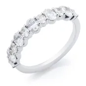 Alternating Size Oval Diamond Ring