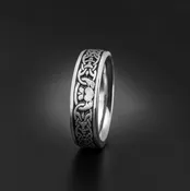 Narrow Claddagh