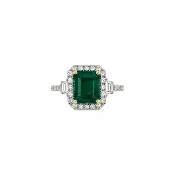 18K Emerald Diamond Halo Ring