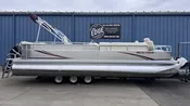 2005 South Bay Odyssey 725CL 225hp tritoon $18,995 | The Edge -  Where Southwest Michigan shops for Luxury Pontoons and Wake boats