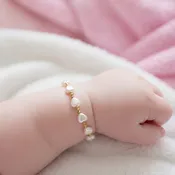 Girls 14K Gold-Plated Heart Pearl Baby Beaded Bracelet | Millie