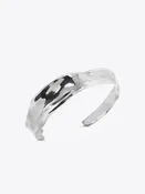 Anatomic bangle