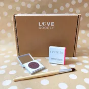 Flyte.70 HazyView.Dense Eyeshadow in Landslide