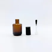 1/2 Oz Amber Bottles - Fan Brush - Shiny Black Cap