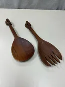 2 ELEPHANT CARVED SALAD TONGS