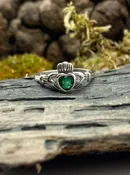 Claddagh Gem Toe Ring — Bodified